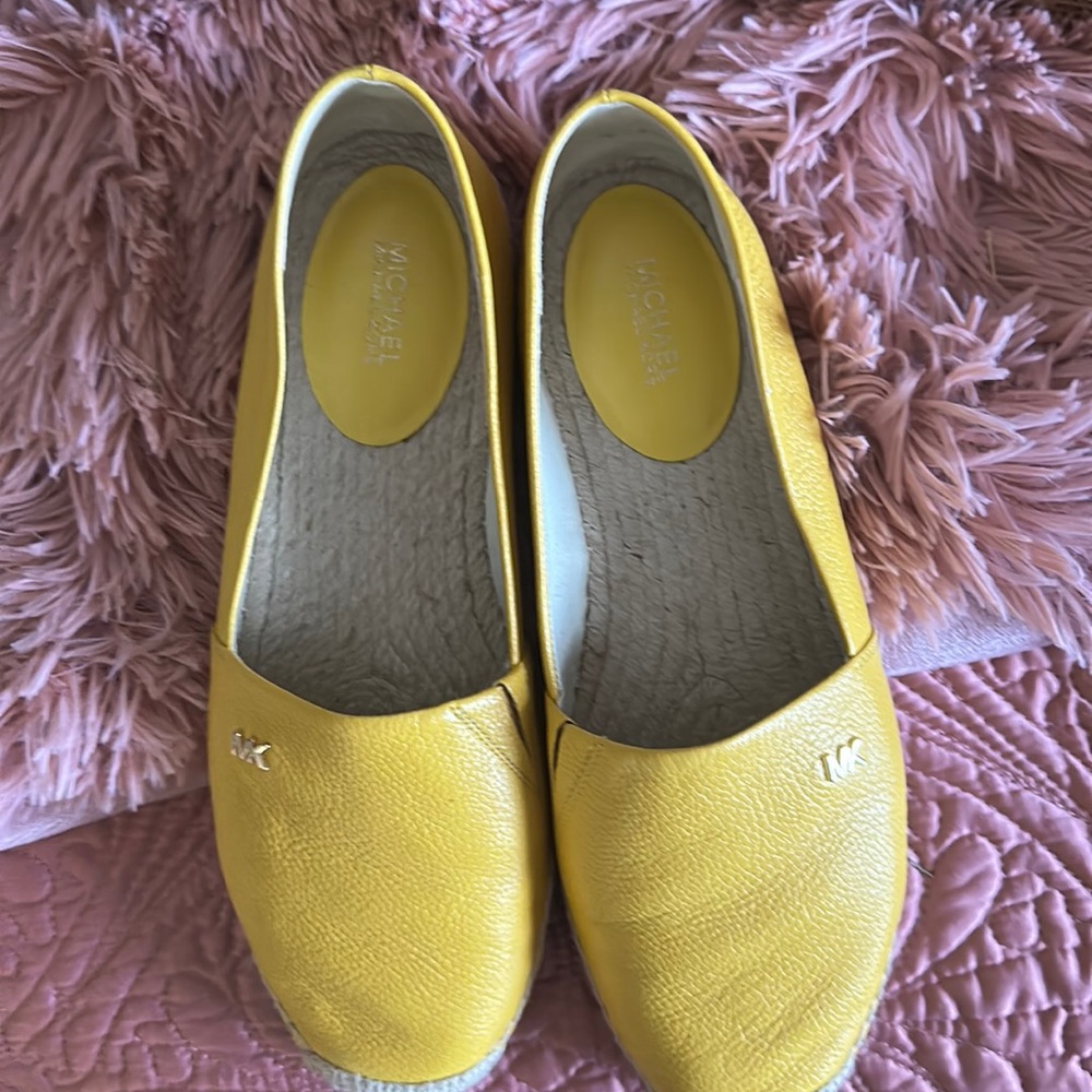 Michael Kors yellow slip on size 8m